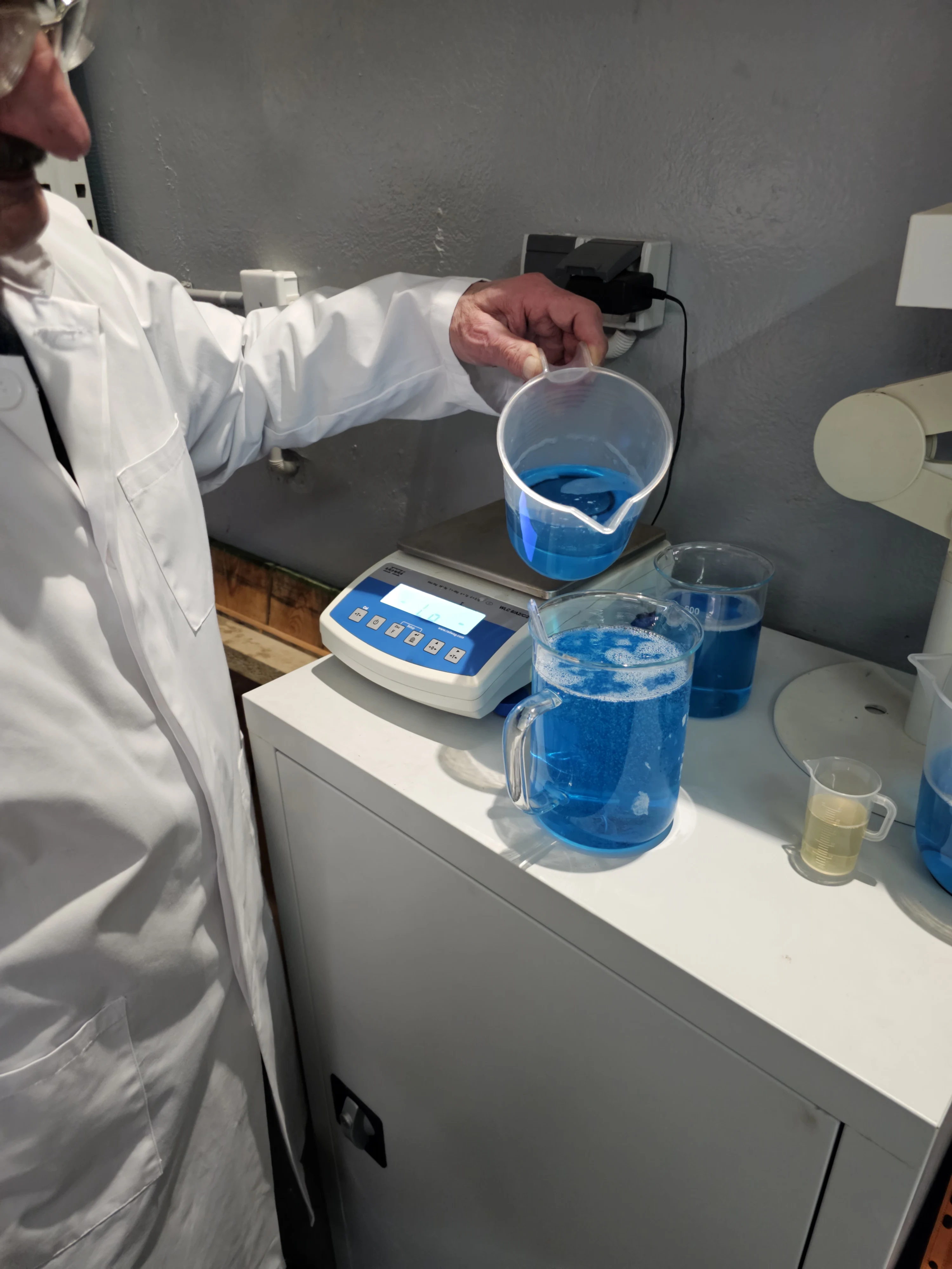 Laboratorium produkcyjne MATMAT - polski producent środków czystości w Warszawie